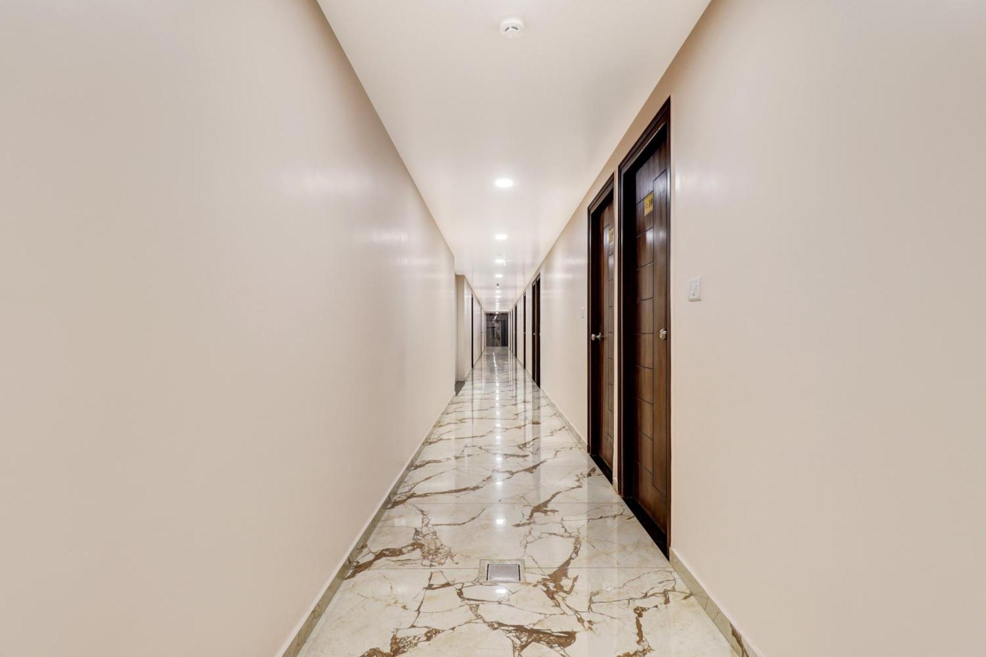 Super Townhouse Arekere Near Mithai Mahal Бангалор Экстерьер фото
