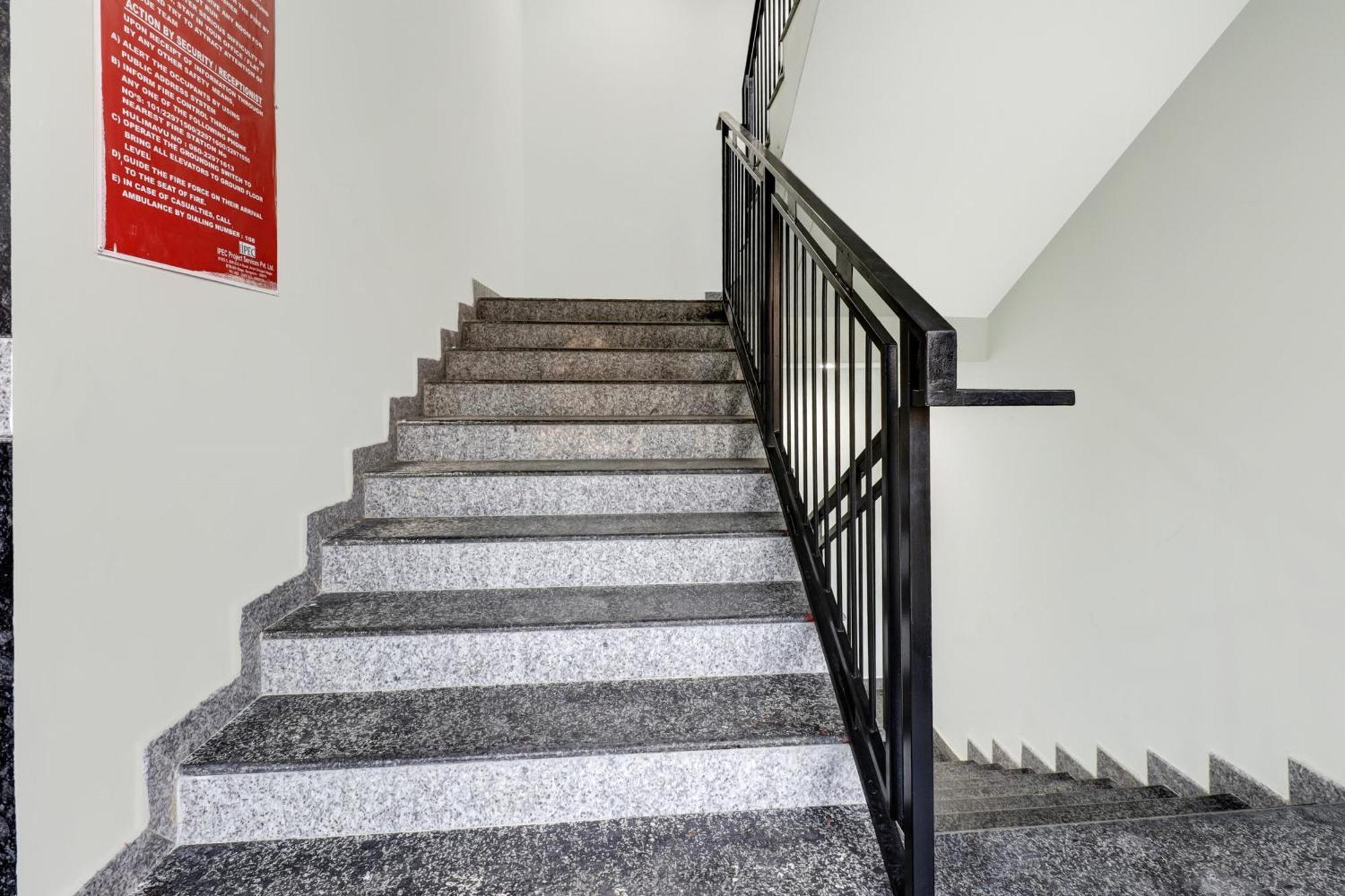 Super Townhouse Arekere Near Mithai Mahal Бангалор Экстерьер фото